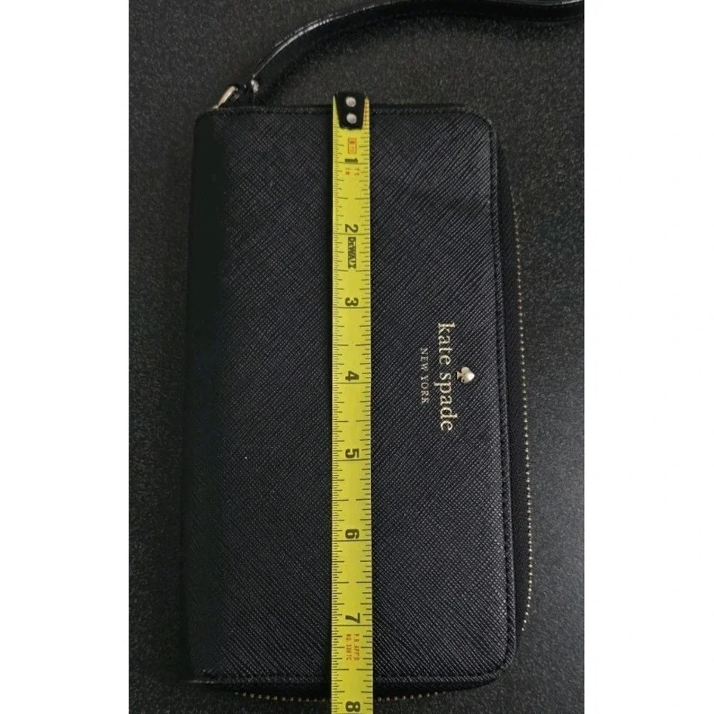 KATE SPADE Saffiano Full Zip Wallet WRISTLET Black Gold Quiet Luxury Card Holder